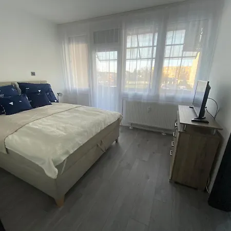 Emyke Apartamento
